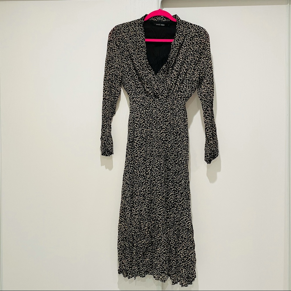 COPY - Floral v-neck dress